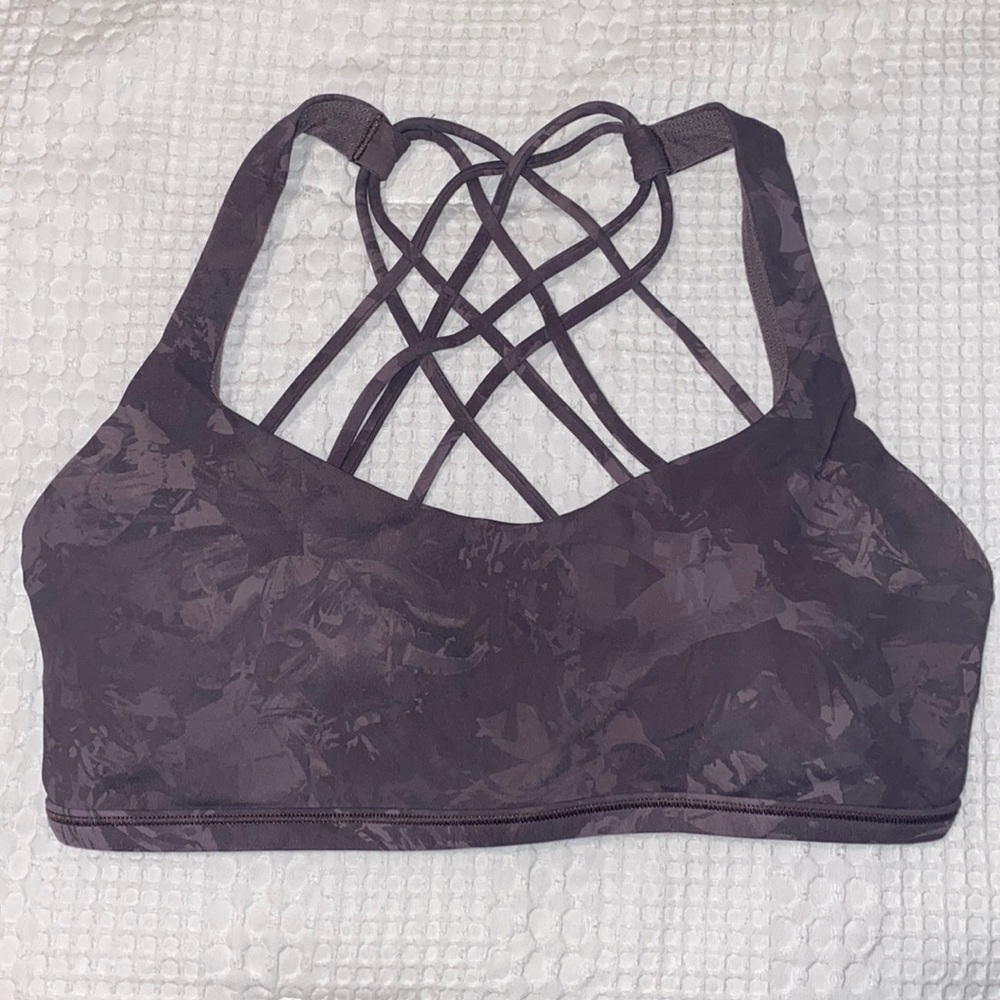 lululemon sports bra